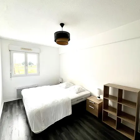 Aigues Marines - Spacieux Avec Parking Et Terrasse Appartamento Aytré