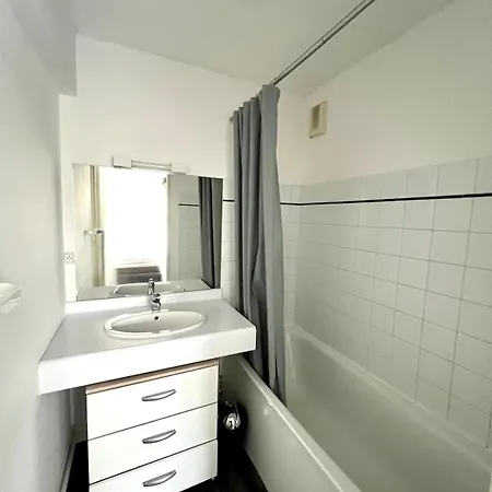 Aigues Marines - Spacieux Avec Parking Et Terrasse