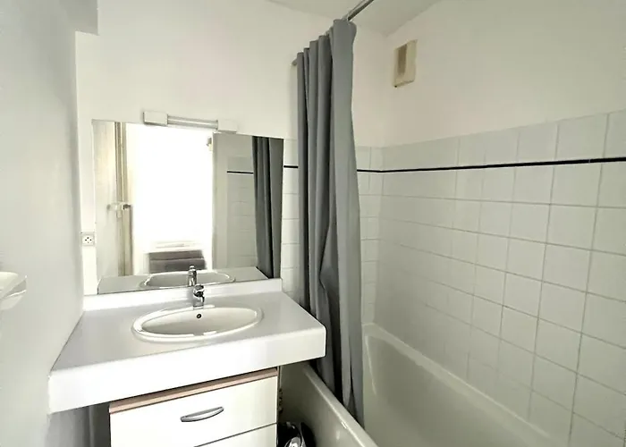 Aigues Marines - Spacieux Avec Parking Et Terrasse